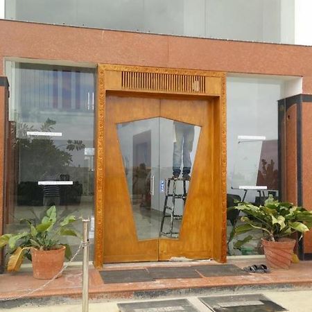 מלון Devanahalli Airport Residency מראה חיצוני תמונה