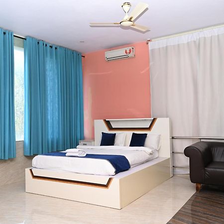 מלון Devanahalli Airport Residency מראה חיצוני תמונה